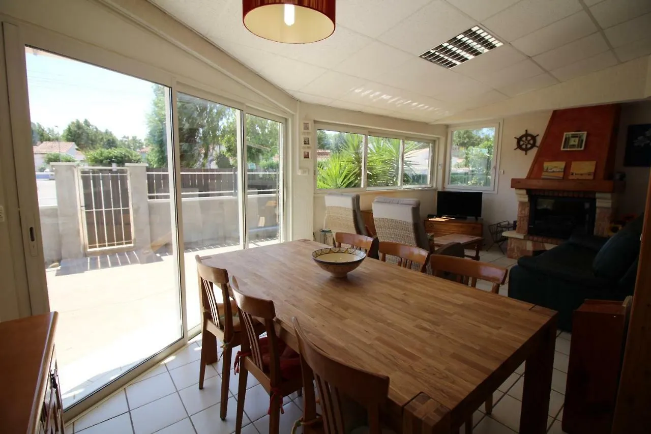 Apart-Rent Casa Carlit 0032 Empuriabrava Villa